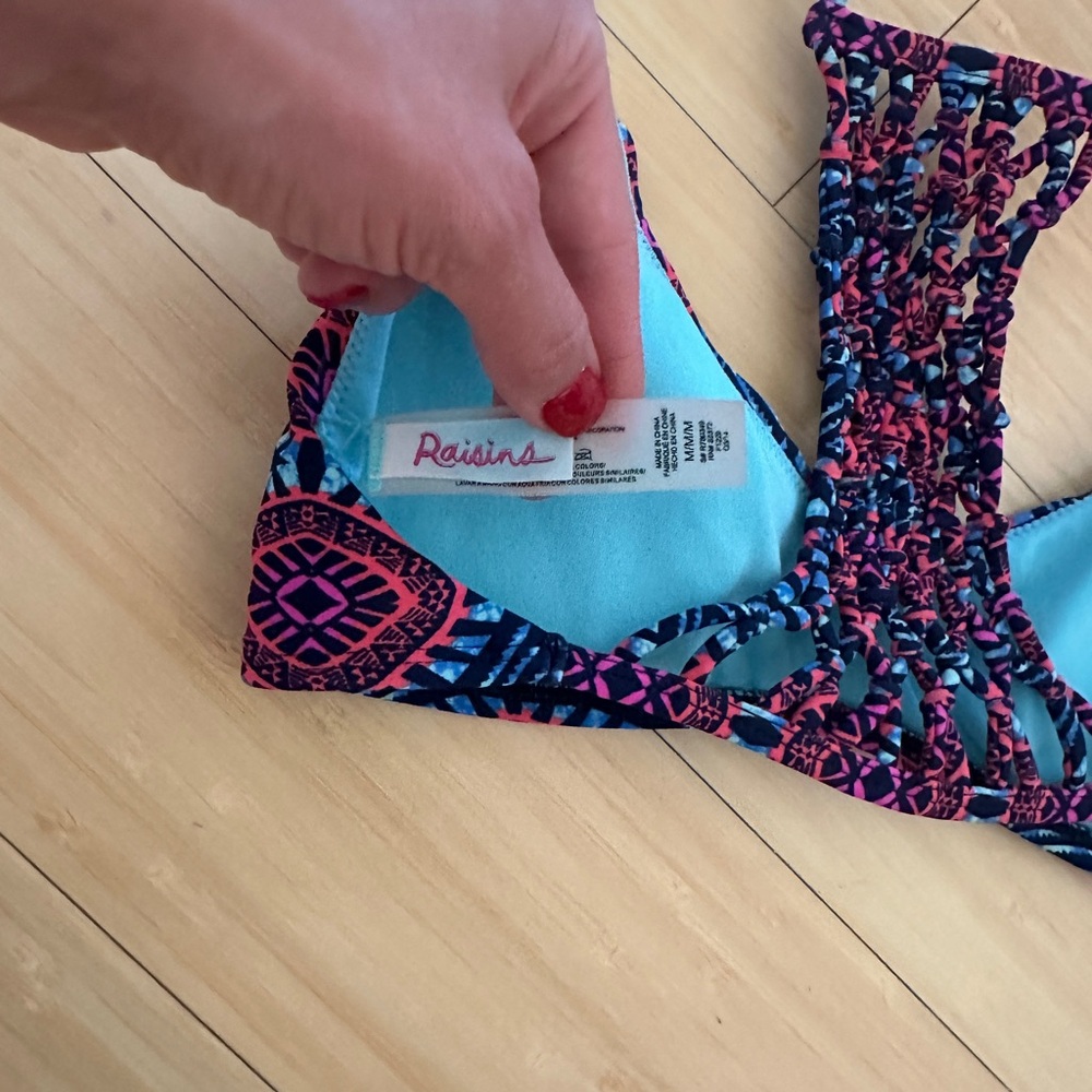 Swimsuit RacerBack - Picture 2 of 3